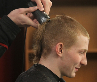 7 Buzz Cut Styles Along with Instructions - EnkiVeryWell