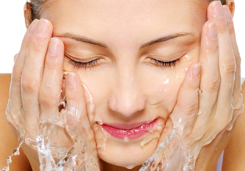 Wash Face with Water Only 4 Essential Steps You Must Know EnkiVeryWell